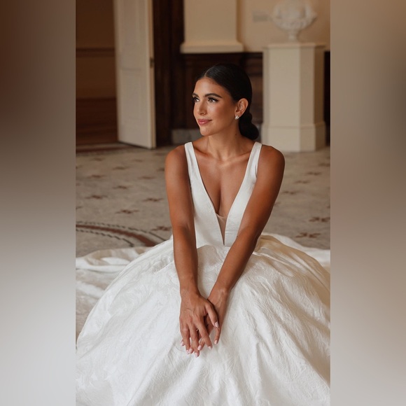 essense of australia wedding dress size 16 - Picture 7 of 9